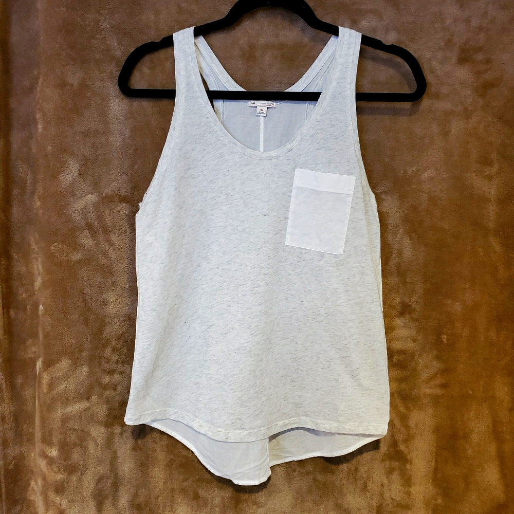 Gap Pocket Tank